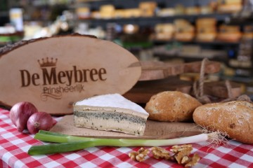 Brie gevuld met bieslook van de meybree